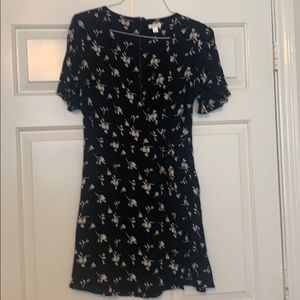 Black floral size L xhilaration dress